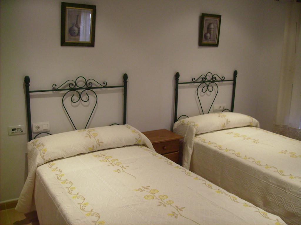 Hotel Delphos Moraleja Ngoại thất bức ảnh